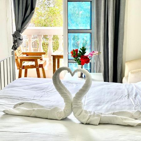 Comfortable Private Rooms In Compound Housing Дубай Экстерьер фото