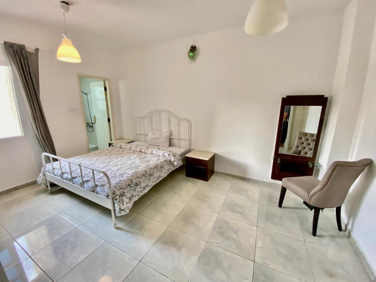 Comfortable Private Rooms In Compound Housing Дубай Экстерьер фото