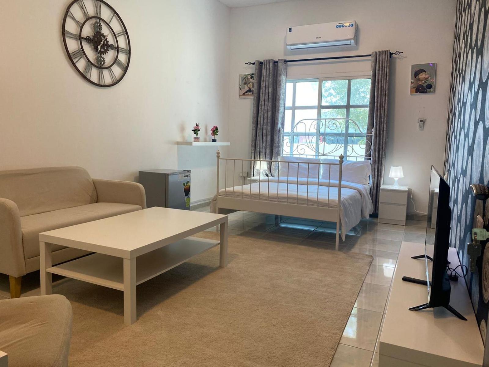 Comfortable Private Rooms In Compound Housing Дубай Экстерьер фото