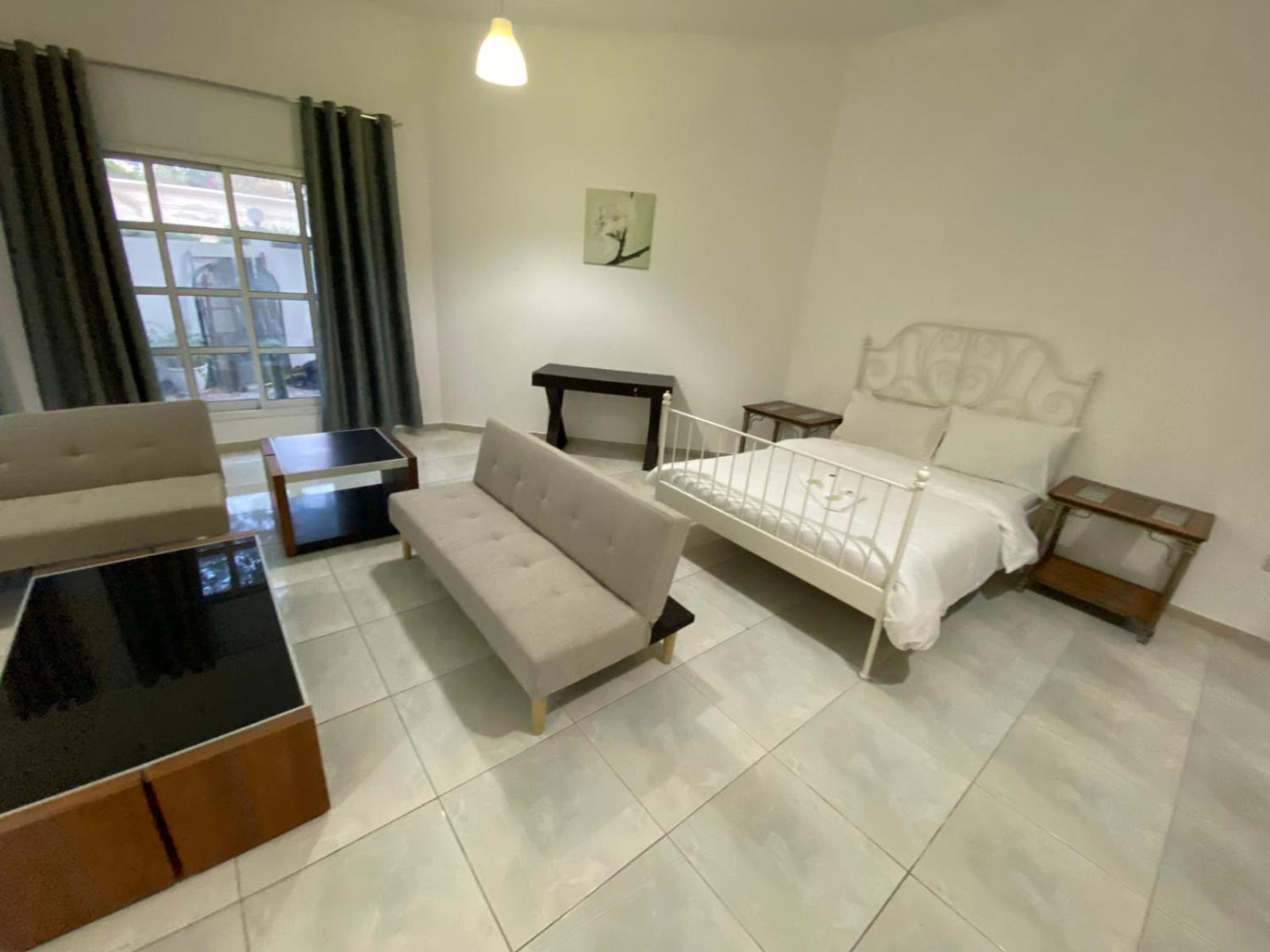 Comfortable Private Rooms In Compound Housing Дубай Экстерьер фото